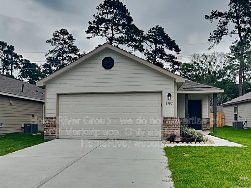 3 BR Home | Attached garage | Gas Burners property image