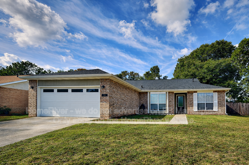 APPLY NOW! 111 STEEPLECHASE DR, CRESTVIEW FL 32539 property image