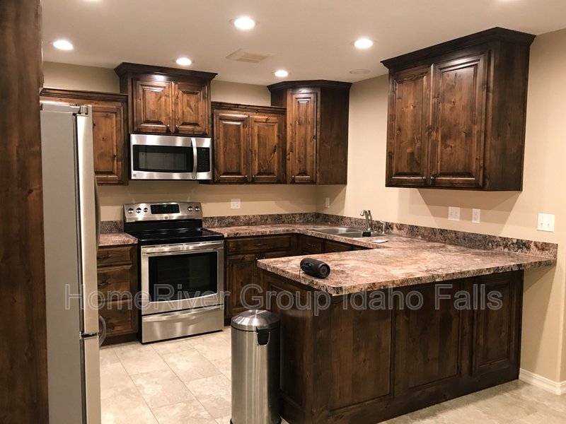 Apply Today! 599 Crestview Ave Idaho Falls ID 83402 property image