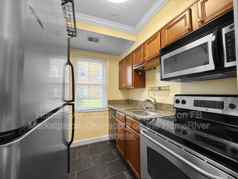 Charming One-Bedroom Condo In The Heart Of Old Town Alexandria! property image