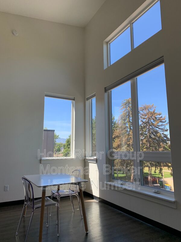 Great One Bedroom Apartment in Downtown Missoula! property image