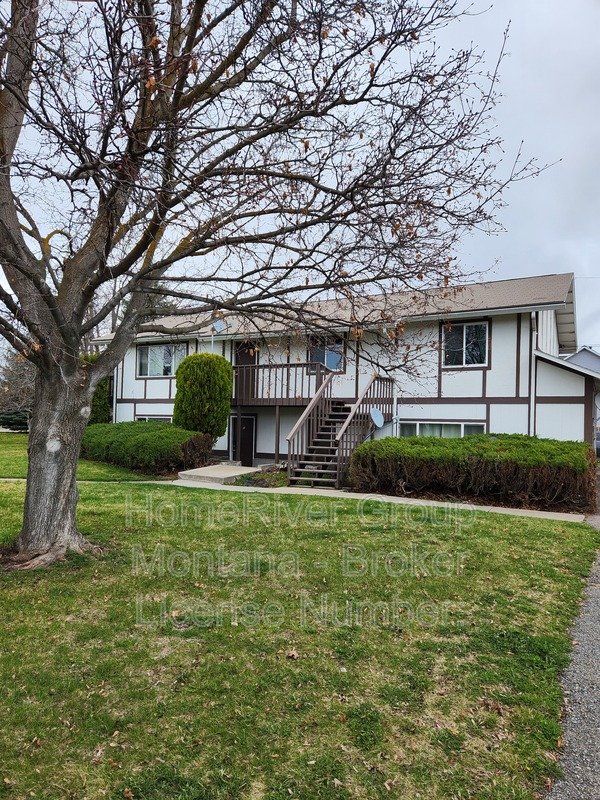 Spacious One Bedroom Apartment in Great Central Location! property image