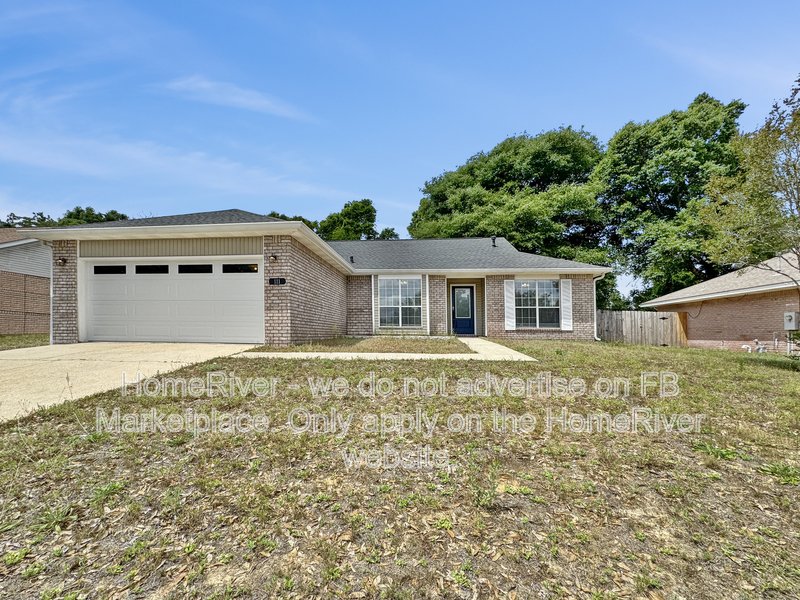 Convenient Crestview Living | Near Eglin AFB | Close to Shopping property image