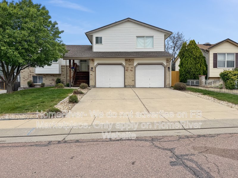 Spacious 5 Bed, 3 Bath House! property image