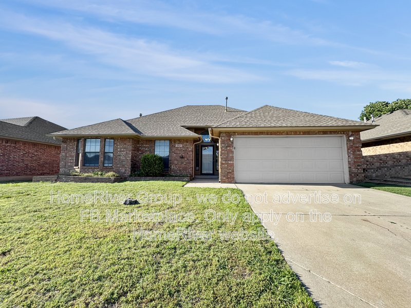 Pets Welcome!! property image