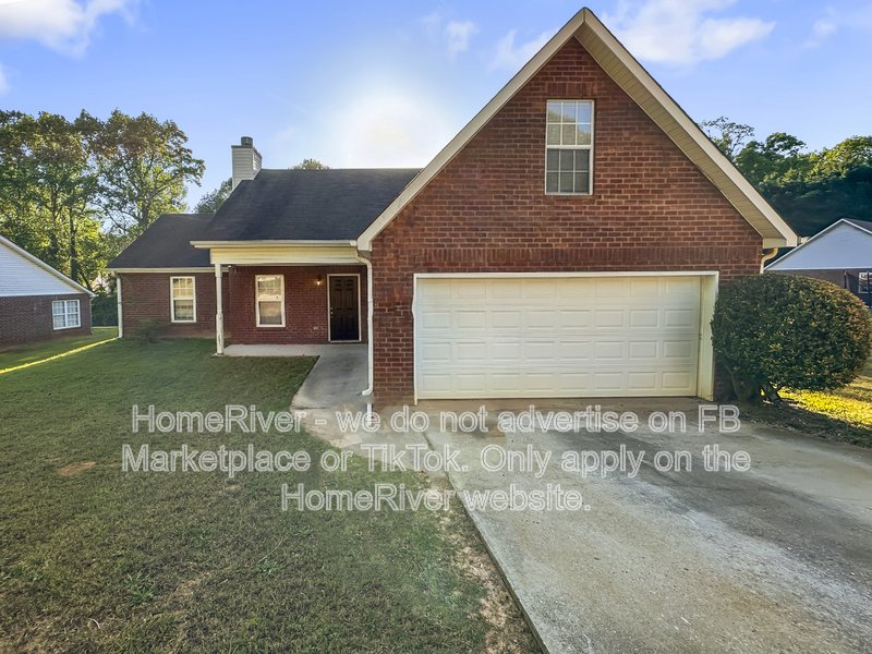 Available Now! Amazing 3 bed 2 bath home! property image