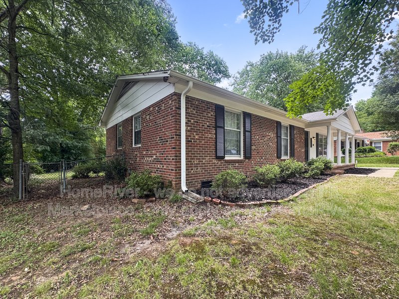 Pets Welcome | Fridge Included | Available Now property image
