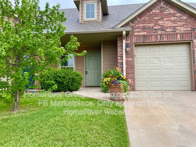CUTE 2 BEDROOM WITH GARAGE! property image