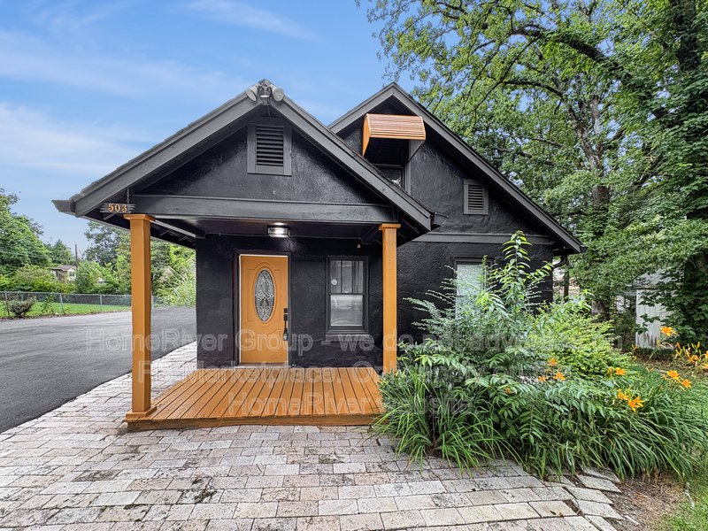 Available-503 CENTRAL DR UNIT A property image