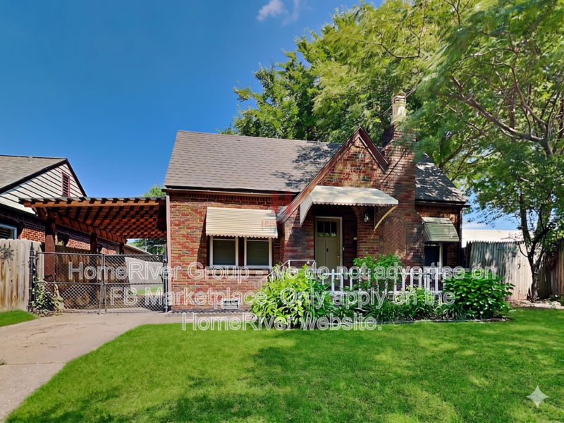 CUTE 2 BEDROOM BUNGALOW IN MIDTOWN!!! property image