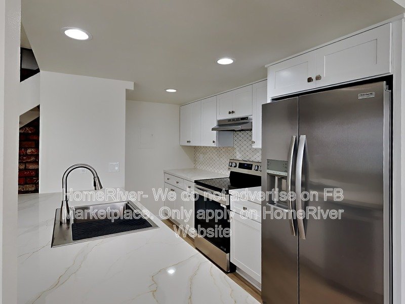 Fridge Included | Trash Included | Close to Beach property image