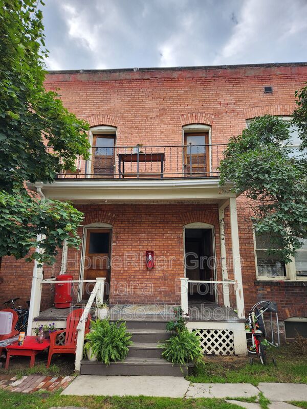 536 S 3rd St W property image