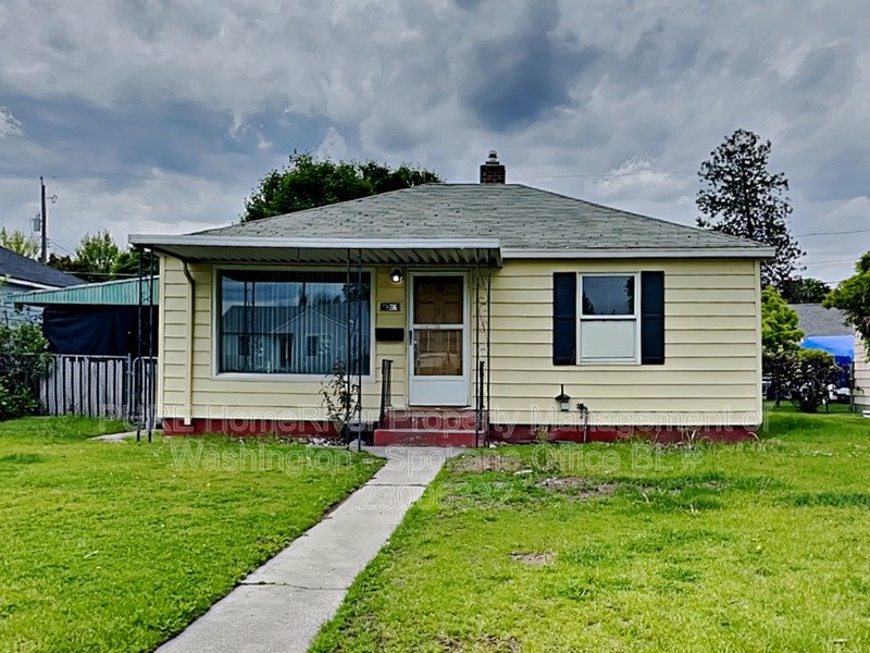 DOG FRIENDLY | BONUS SPACE | W/D HOOK UPS property image