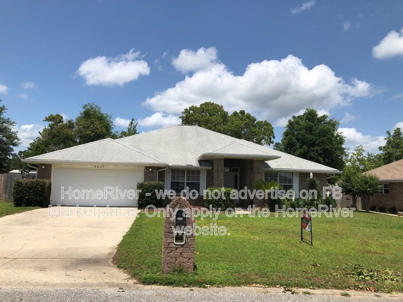 2-Car Garage | Garage | Luxury Vinyl Plank | Washer & Dryer Included property image